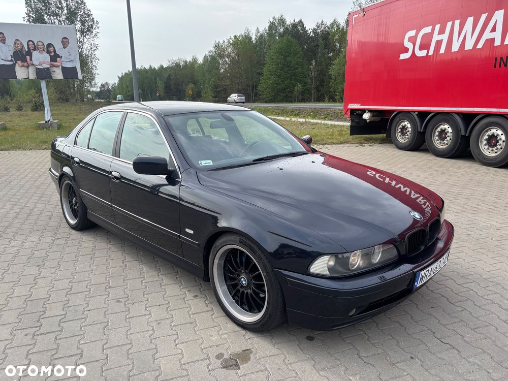 BMW Seria 5 523i - 5