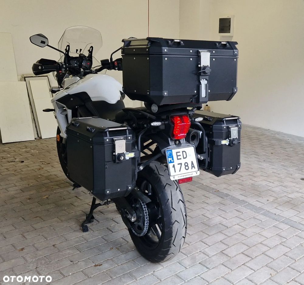 Triumph Tiger - 3