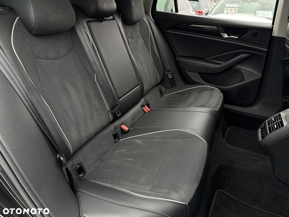 Volkswagen Passat - 16