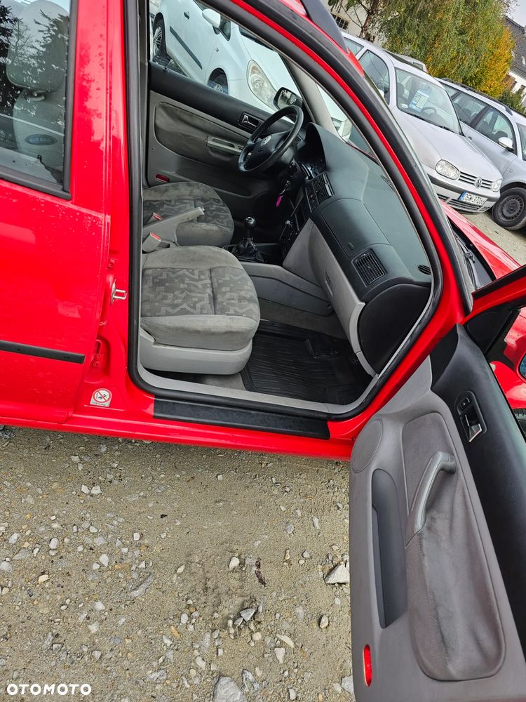 Volkswagen Golf - 9
