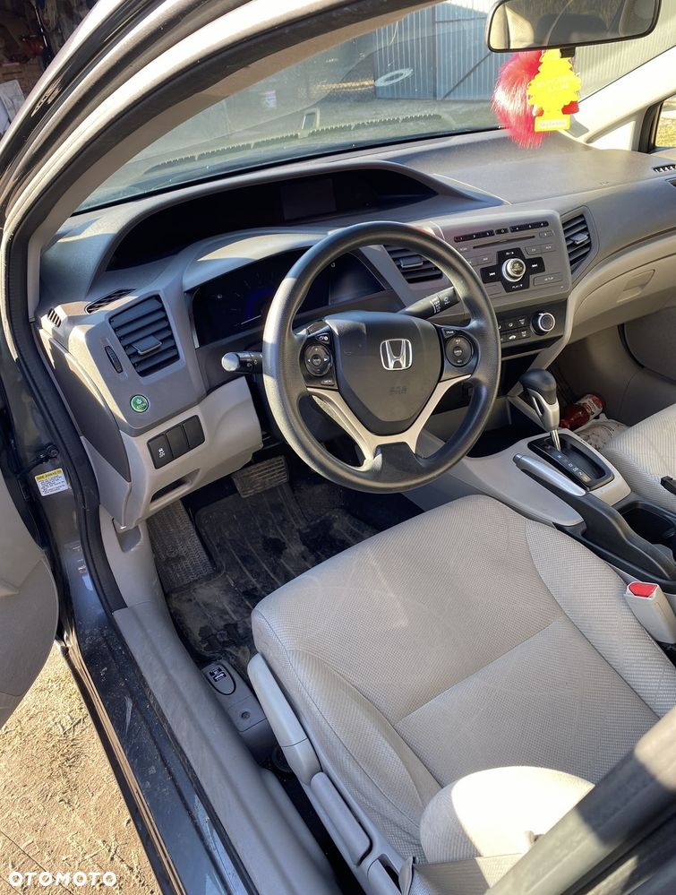 Honda Civic 1.8 Executive - 19