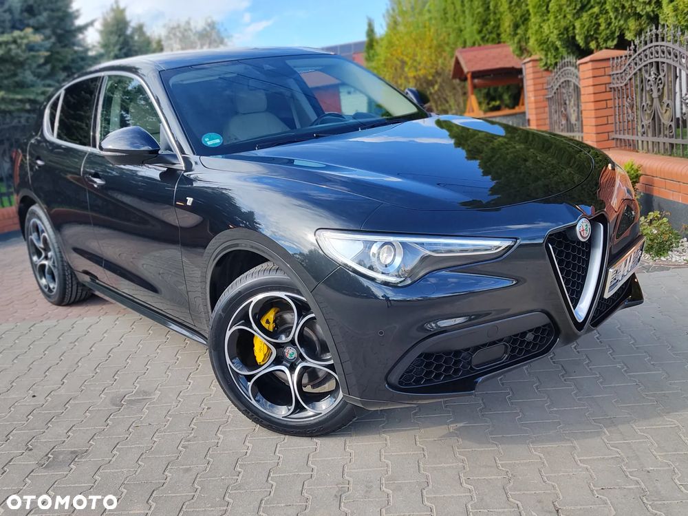 Alfa Romeo Stelvio 2.0 Turbo 16V AT8-Q4 Lusso Ti - 1