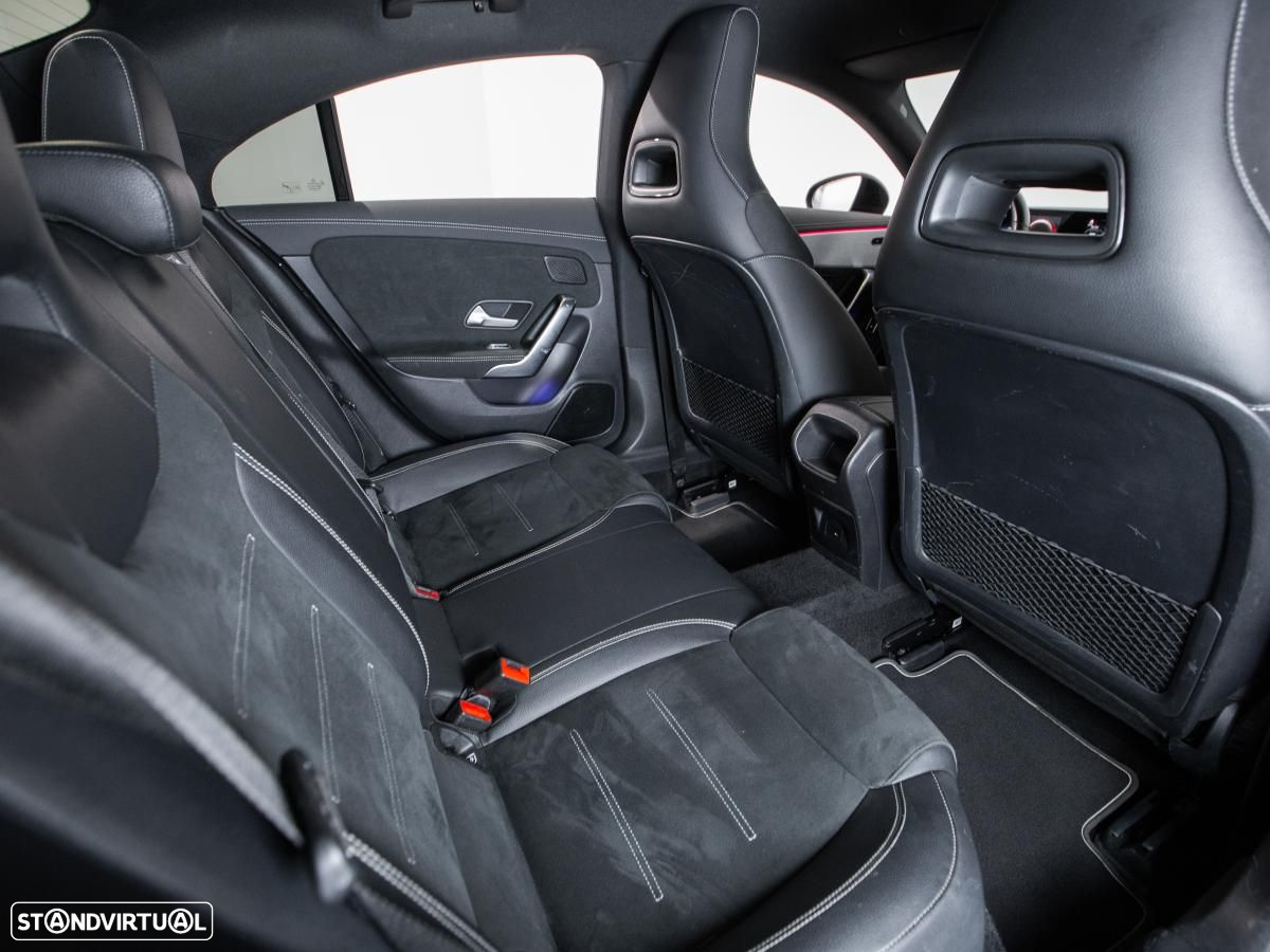 Mercedes-Benz CLA 250 e AMG Line - 11
