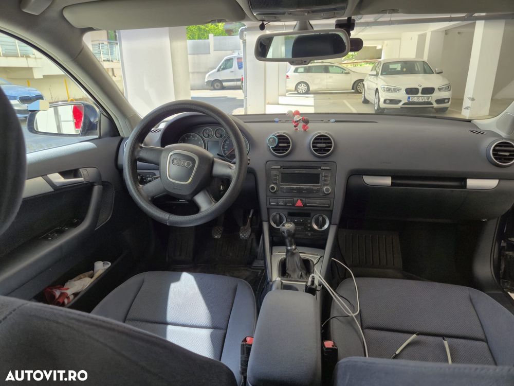 Audi A3 Sportback 1.6 FSI Ambition - 3