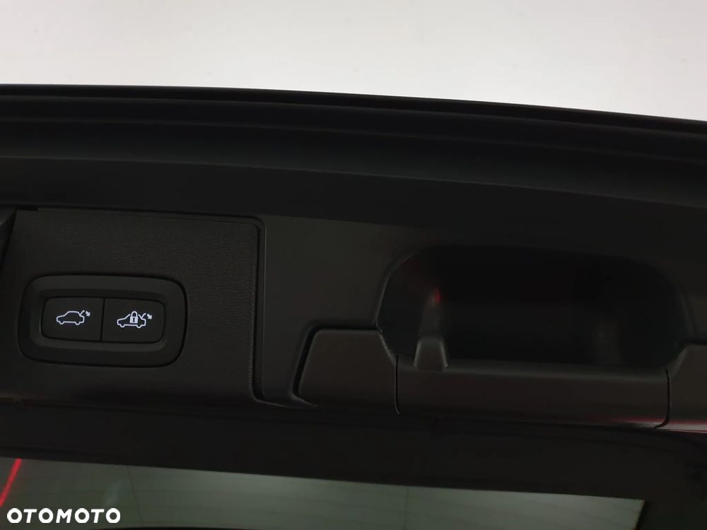 Volvo XC 60 B4 D Geartronic RDesign - 31