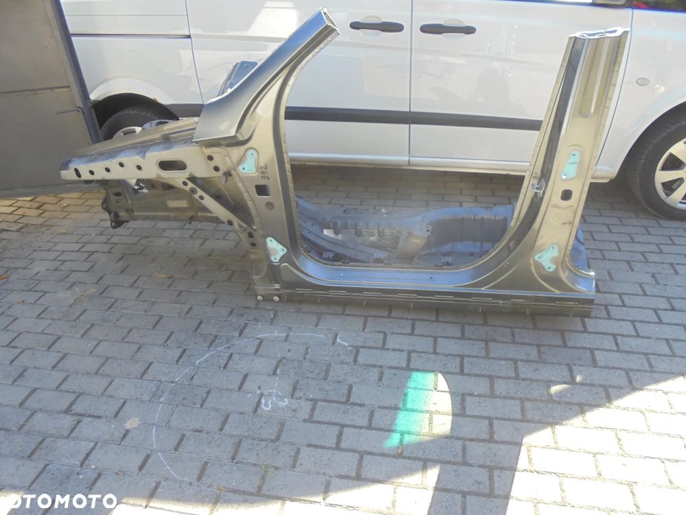 MERCEDES ML GLE W 166 CWIARTKA PODLUZNICA LEWA - 1