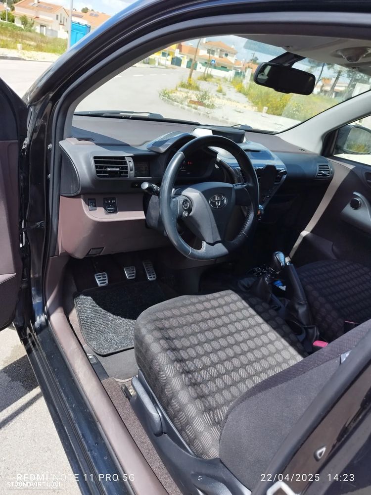 Toyota iQ 1.4 D-4D + - 15