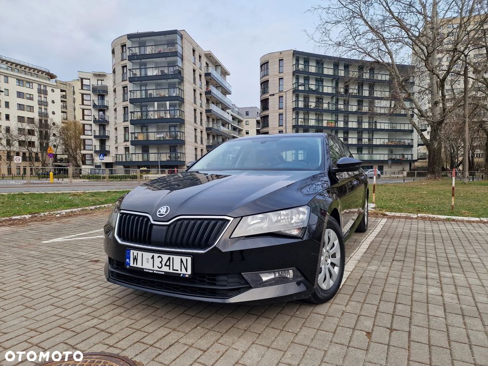 Skoda Superb 1.4 TSI Ambition - 19