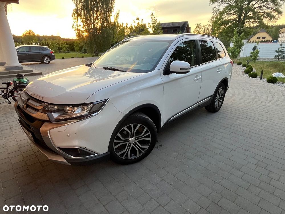 Mitsubishi Outlander 2.0 Instyle Navi 4WD CVT - 1