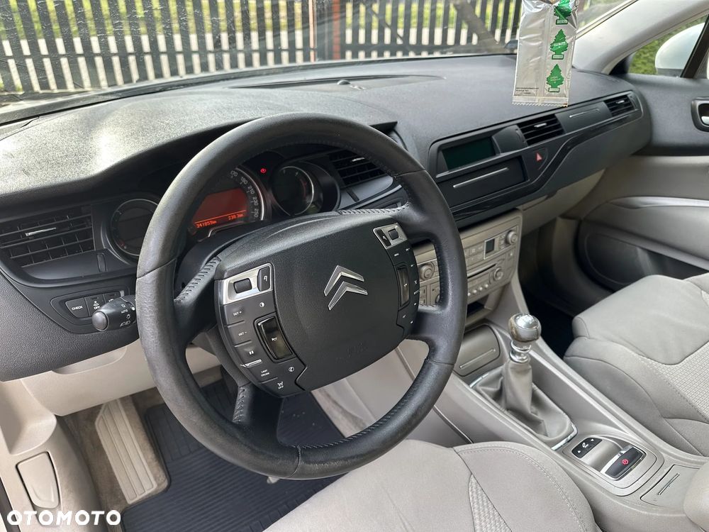 Citroën C5 2.0 HDi Confort - 19