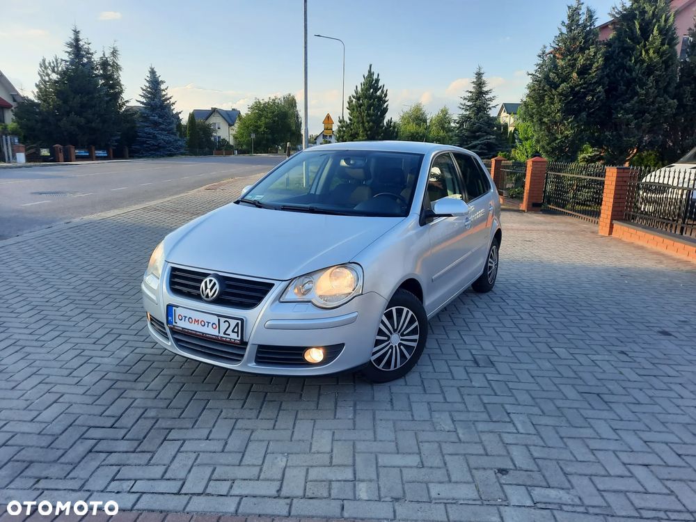 Volkswagen Polo 1.4 16V Comfortline - 2