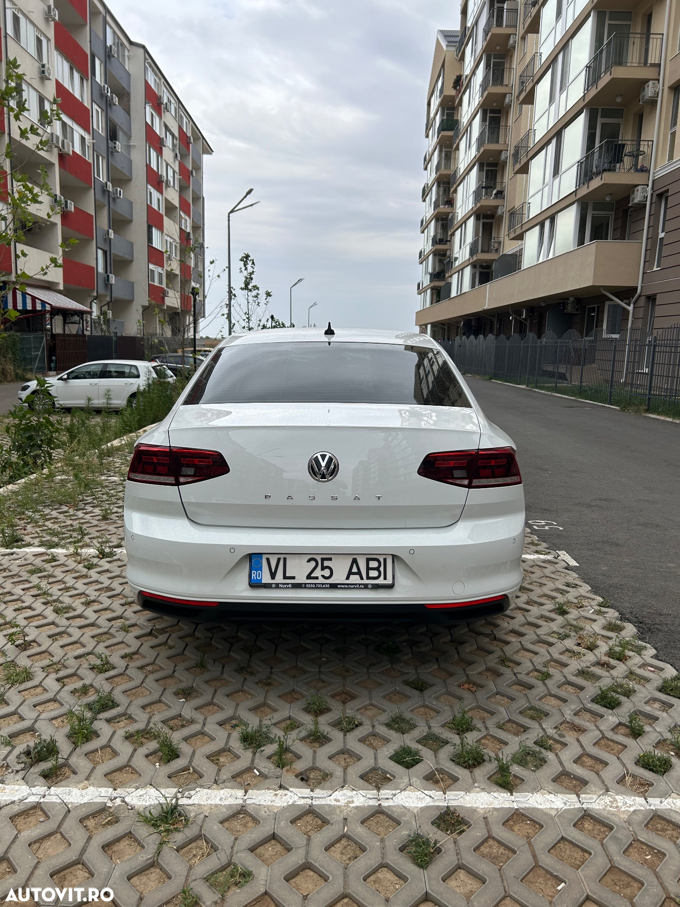 Volkswagen Passat - 7