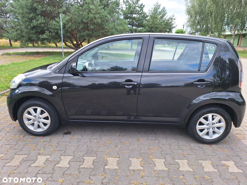 Daihatsu Sirion 1.3 - 3