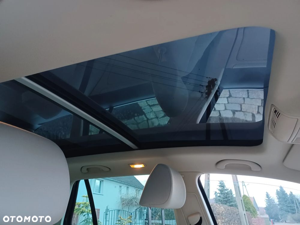 Volkswagen Golf 2.0 TDI DPF Comfortline - 14