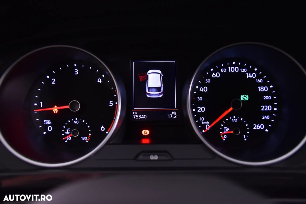 Volkswagen Tiguan - 11