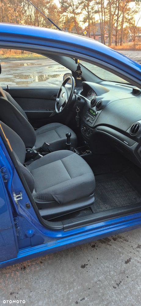 Chevrolet Aveo 1.2 16V Base - 8