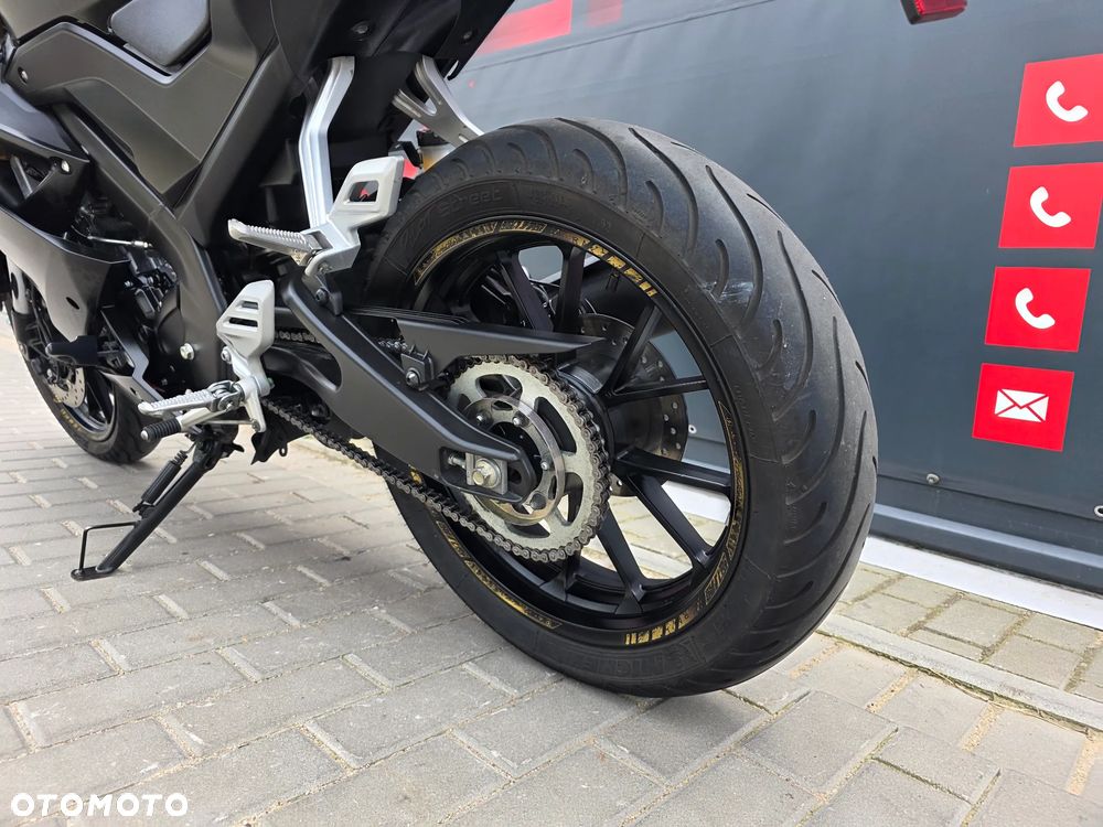 Yamaha YZF - 7