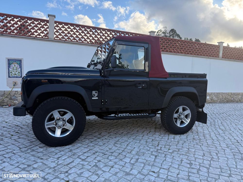 Land Rover Defender 90 DPF Soft Top E - 3