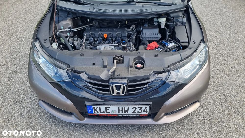 Honda Civic 1.8 i-VTEC Sport - 10