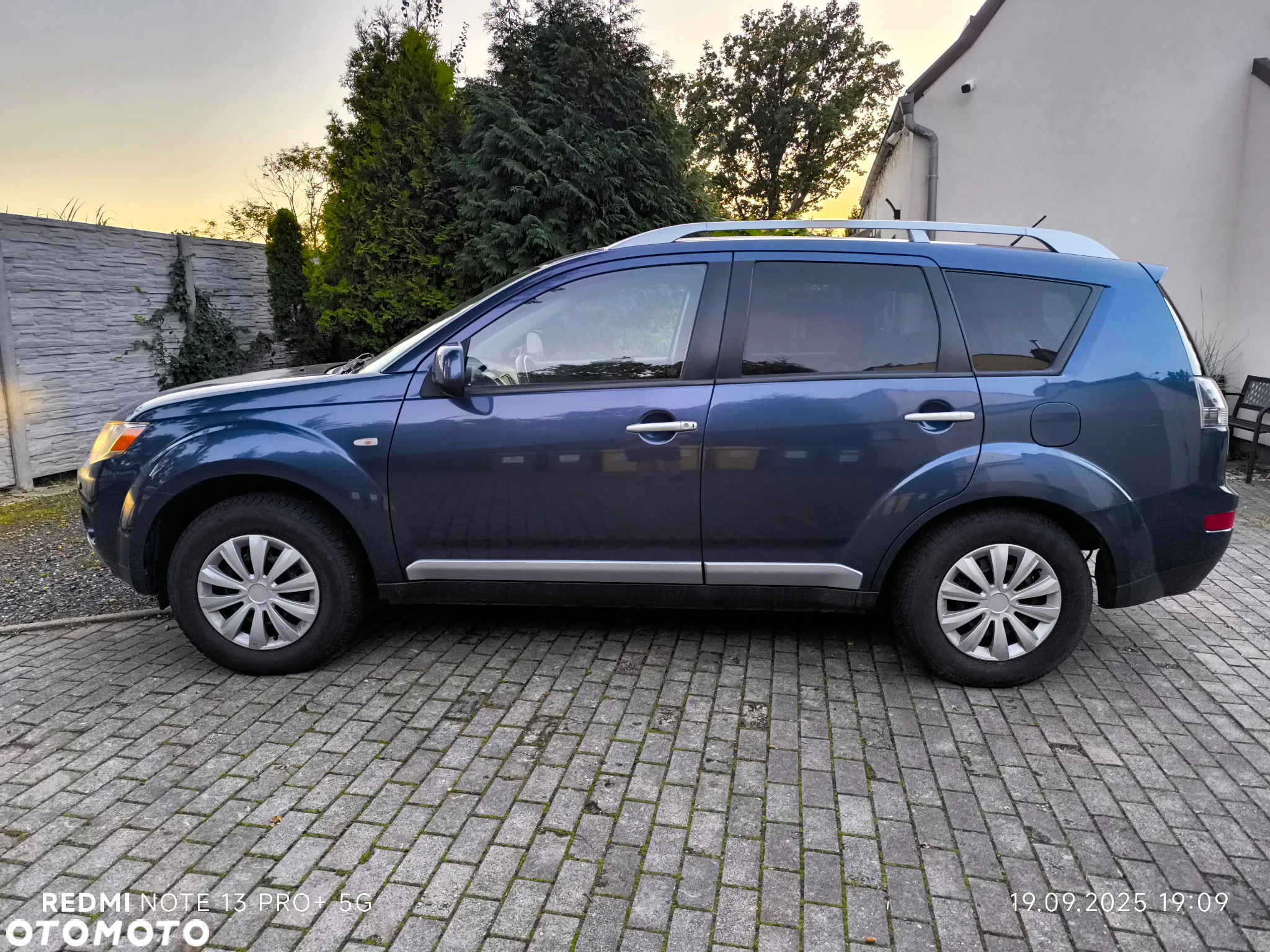 Mitsubishi Outlander 2.2 DI-D 4WD Instyle - 3