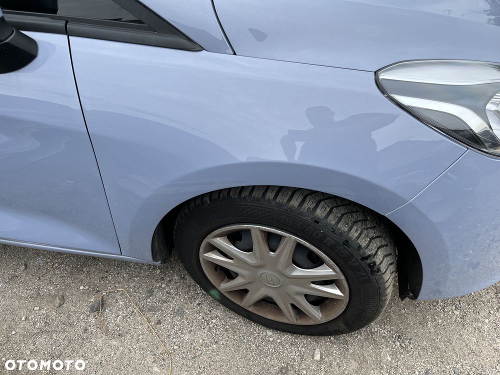 Błotnik przedni prawy Ford Fiesta MK8 - 1