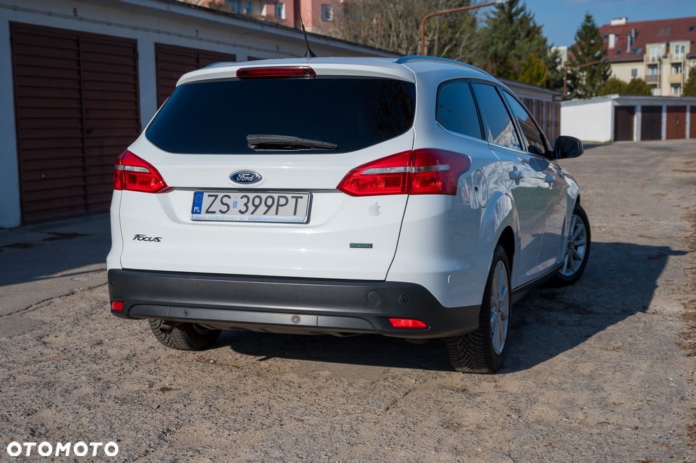 Ford Focus 1.0 EcoBoost Titanium - 6