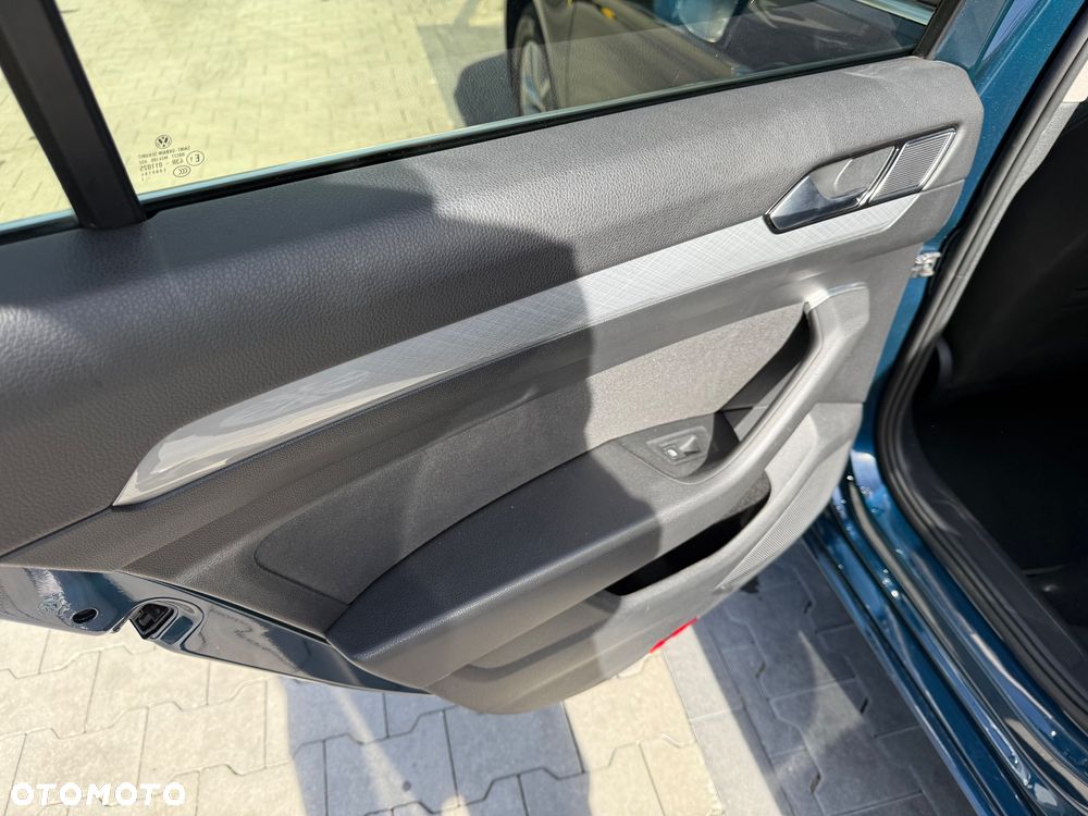 Volkswagen Passat 2.0 TDI EVO Business - 22