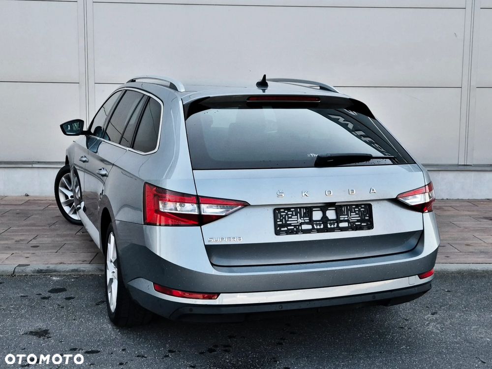 Skoda Superb 1.6 TDI DSG Ambition - 13