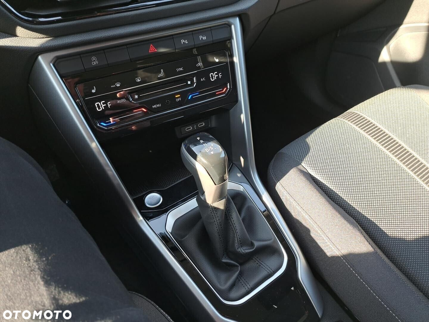 Volkswagen T-Roc 1.5 TSI Life Plus DSG - 14