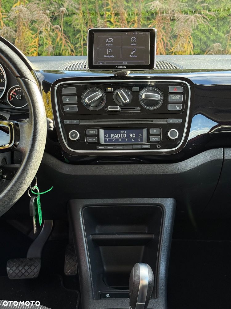 Volkswagen up! ASG colour fortana red - 13