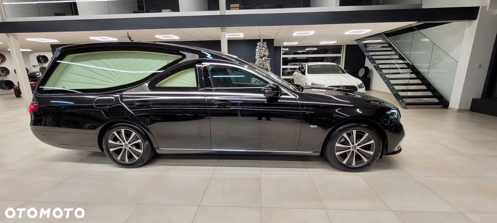 Mercedes-Benz Klasa E 200 d Exclusive - 3