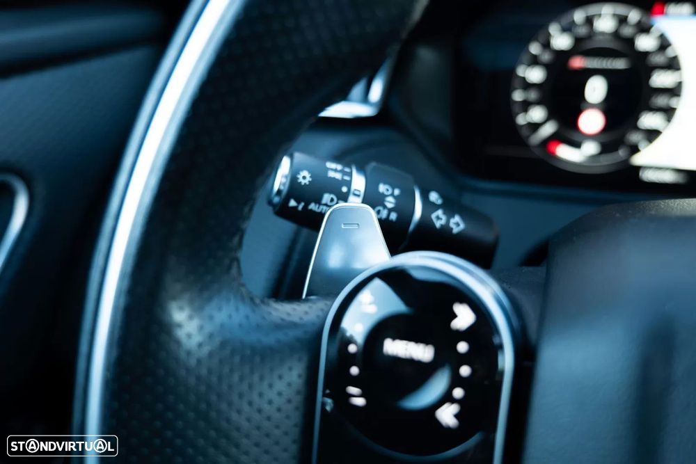 Land Rover Range Rover Velar 3.0 D300 AWD R-Dynamic - 21