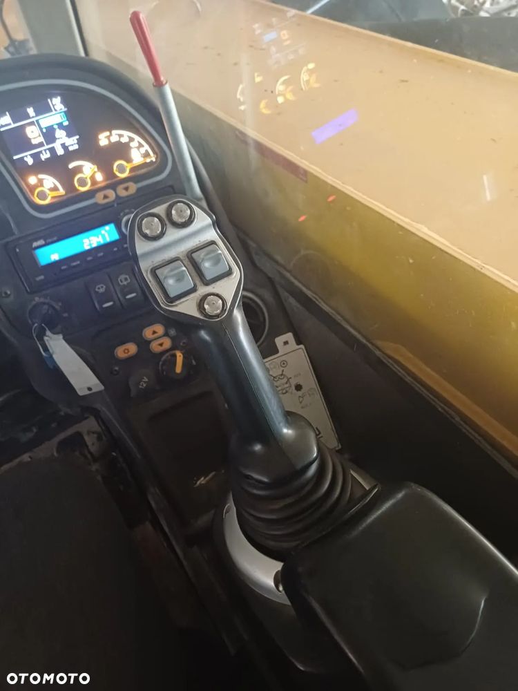 JCB 541-70 AGRISUPER - 11