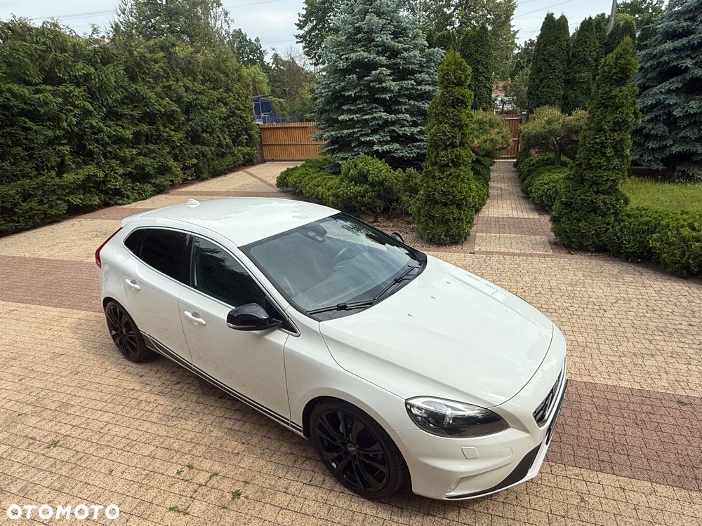 Volvo V40 T4 R-Design - 9