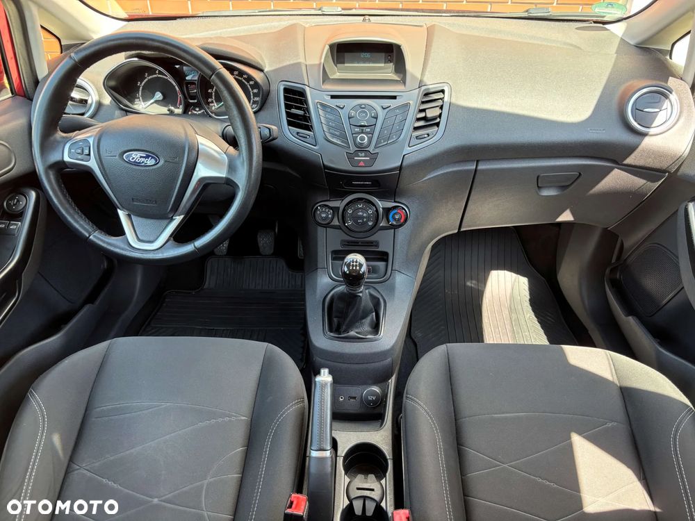 Ford Fiesta 1.25 SYNC Edition - 19