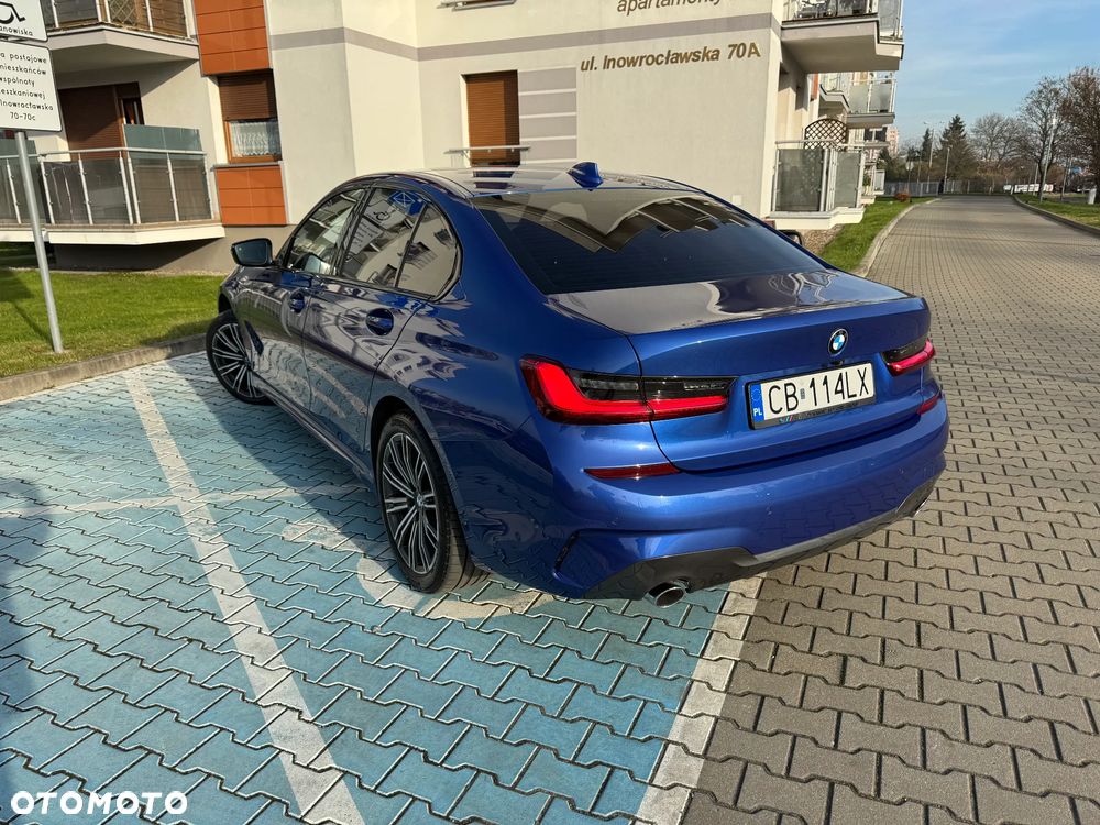 BMW Seria 3 318d M Sport - 11