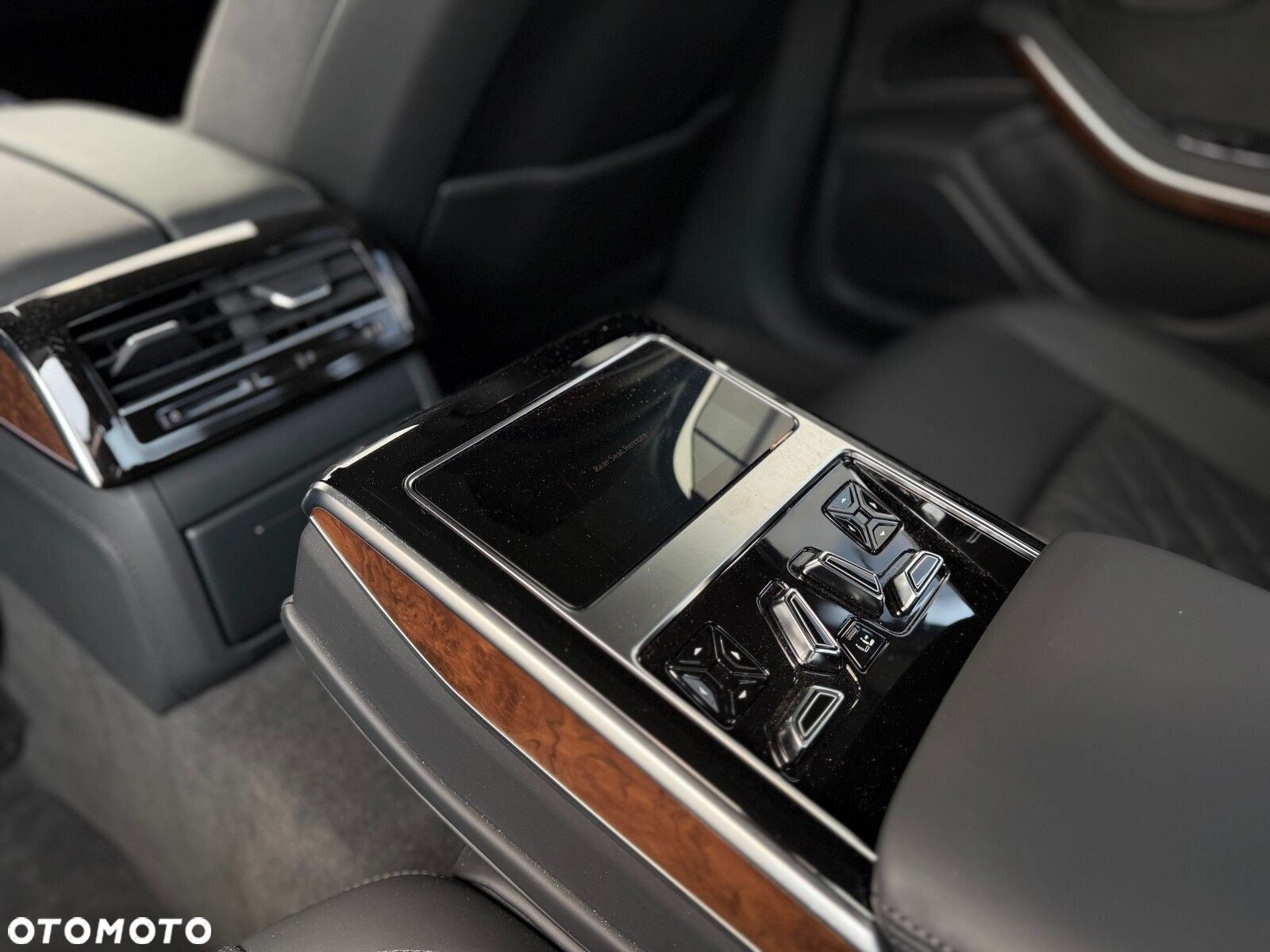 Audi A8 - 18