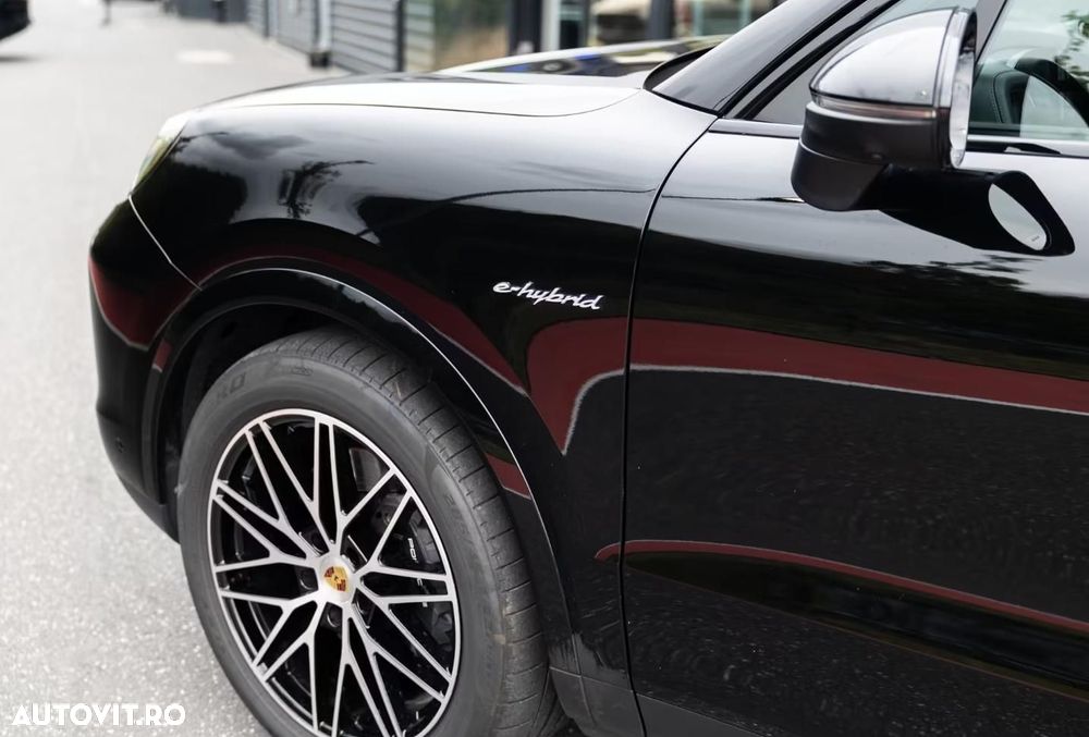 Porsche Cayenne E-Hybrid - 8