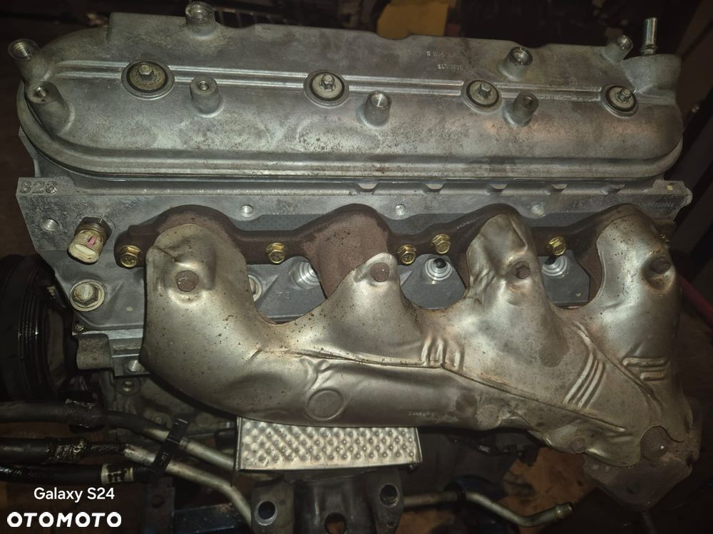 Cadillac Escalade - 29