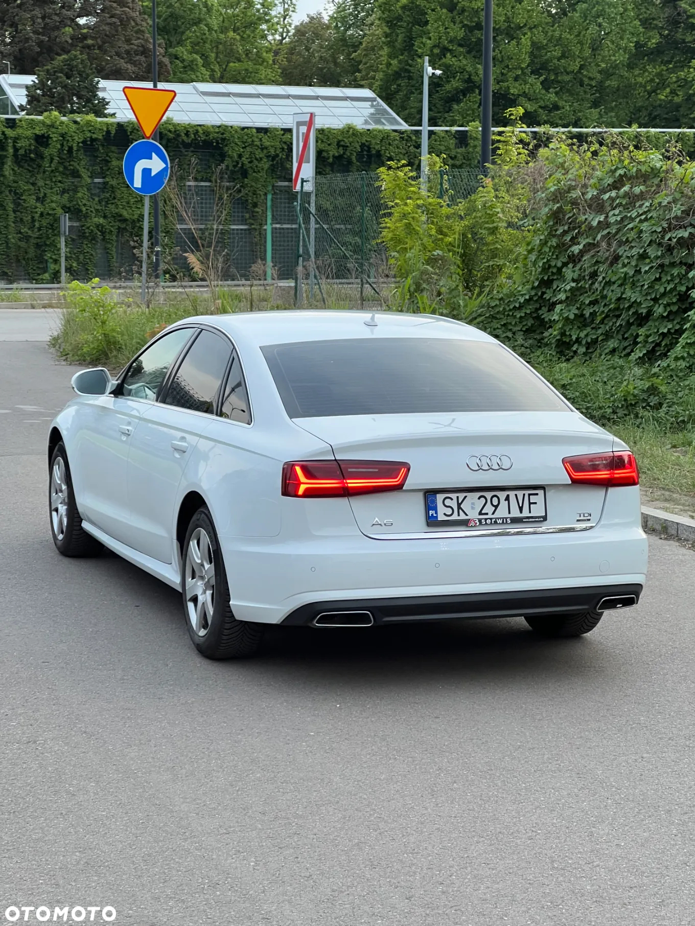 Audi A6 2.0 TDI ultra S tronic - 6