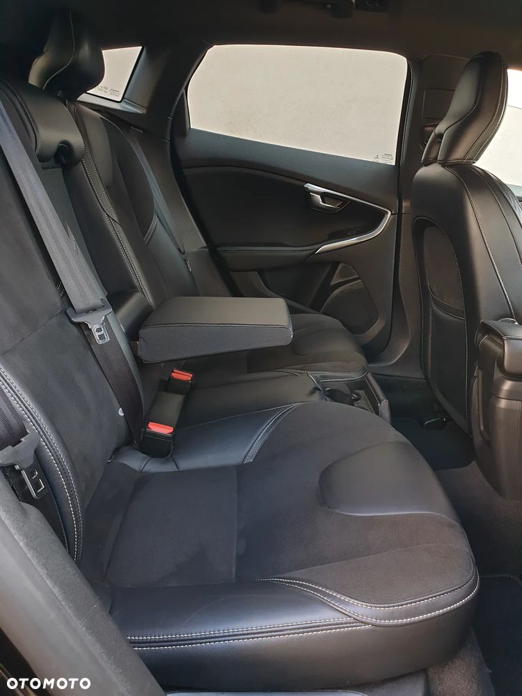 Volvo V40 D3 RDesign - 33