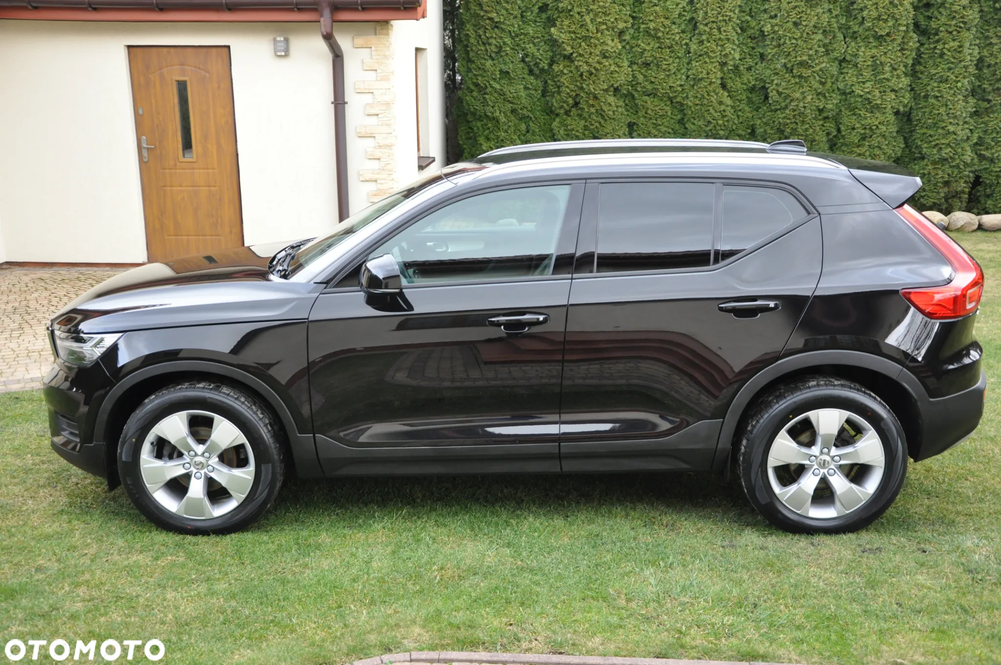 Volvo XC 40 T3 Momentum - 25