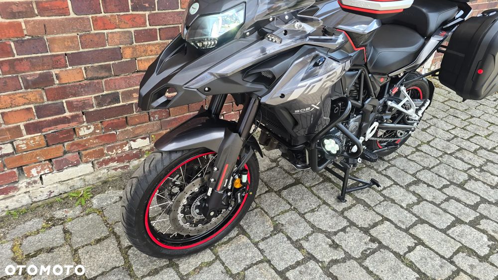 Benelli TRK 502X - 4