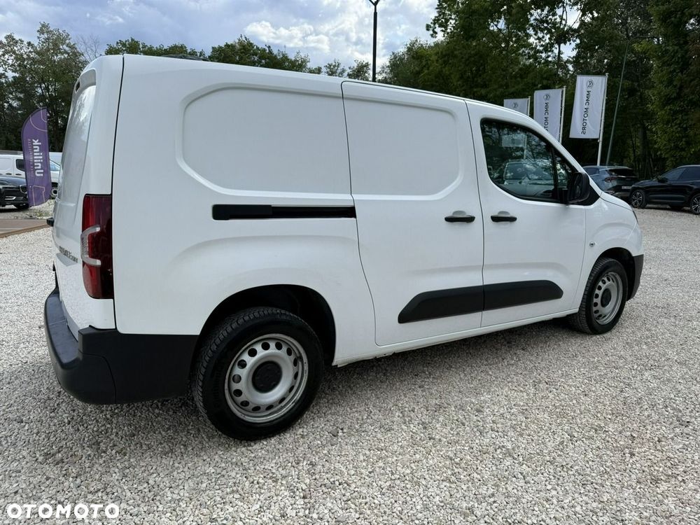 Toyota Proace City - 16