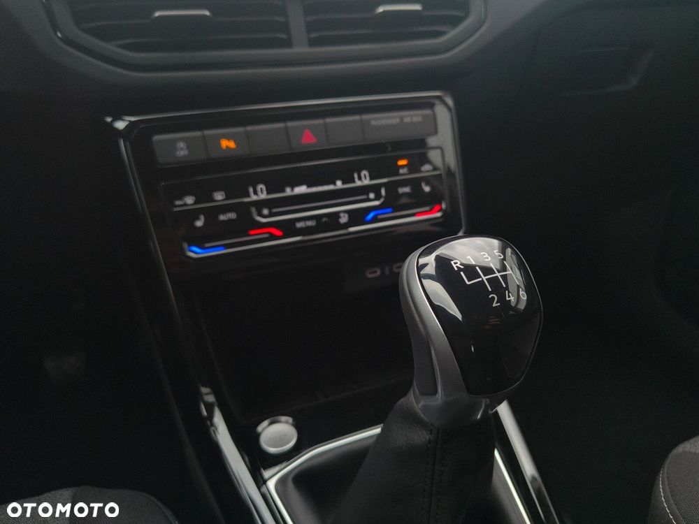 Volkswagen T-Cross 1.0 TSI Life Plus - 15