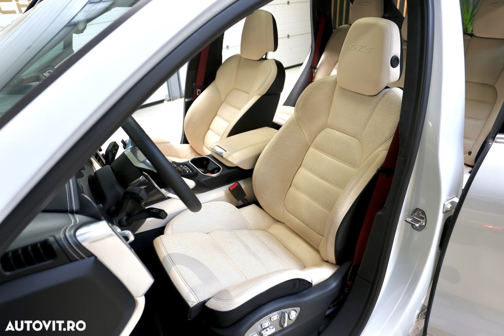 Porsche Cayenne 3.6 L GTS - 35