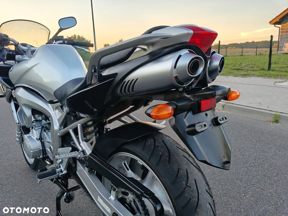 Yamaha FZ6 - 19