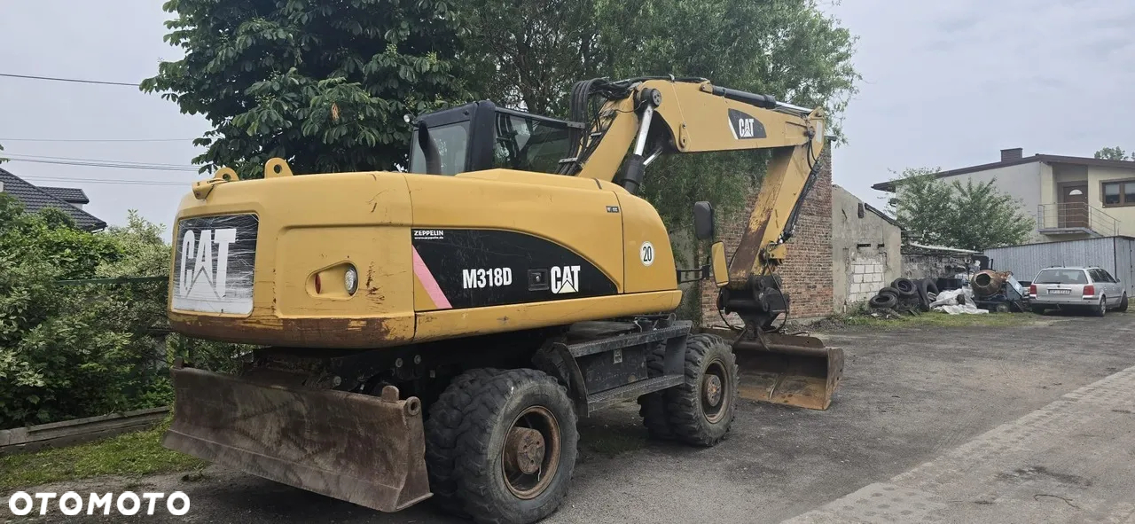 Caterpillar 318D - 4