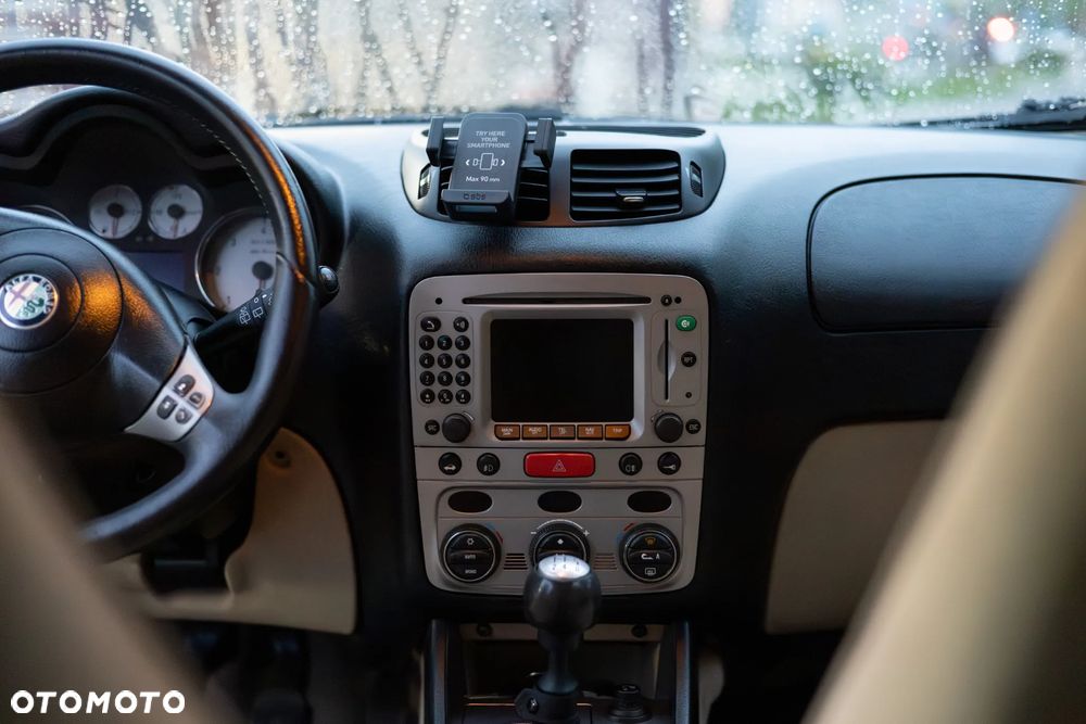 Alfa Romeo 147 - 13
