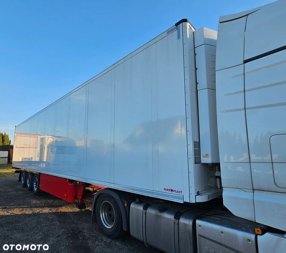Schmitz Cargobull SKO24 - 7